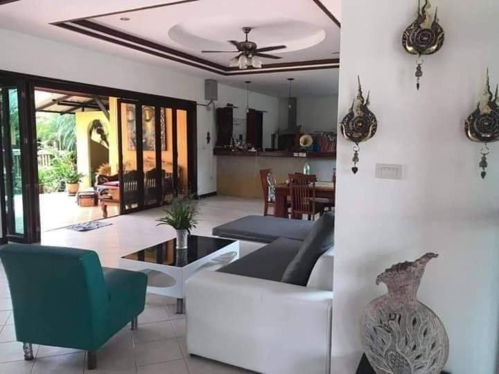 Villa Chaya Khao Lak Eksteriør billede