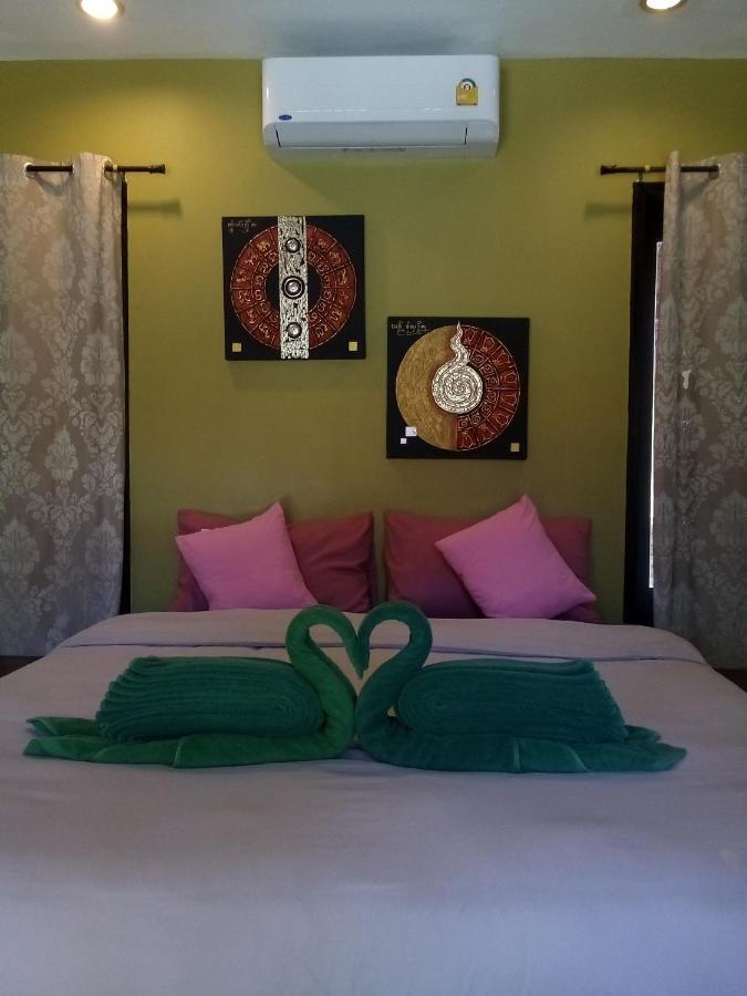 Villa Chaya Khao Lak Eksteriør billede
