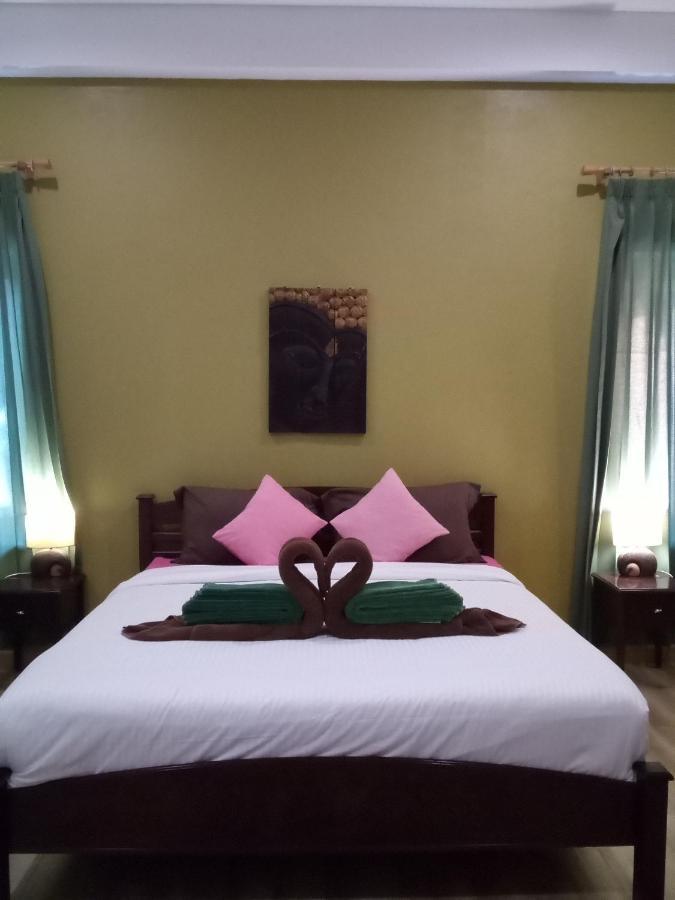 Villa Chaya Khao Lak Eksteriør billede